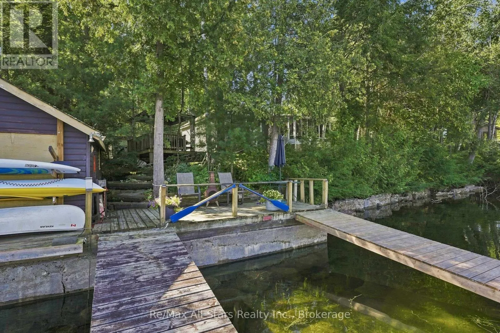 1561 CRYSTAL LAKE