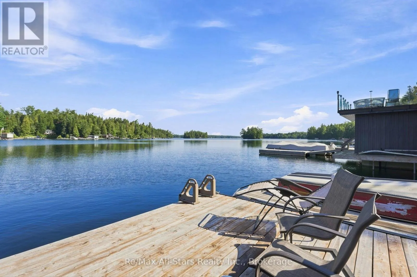 1561 CRYSTAL LAKE
