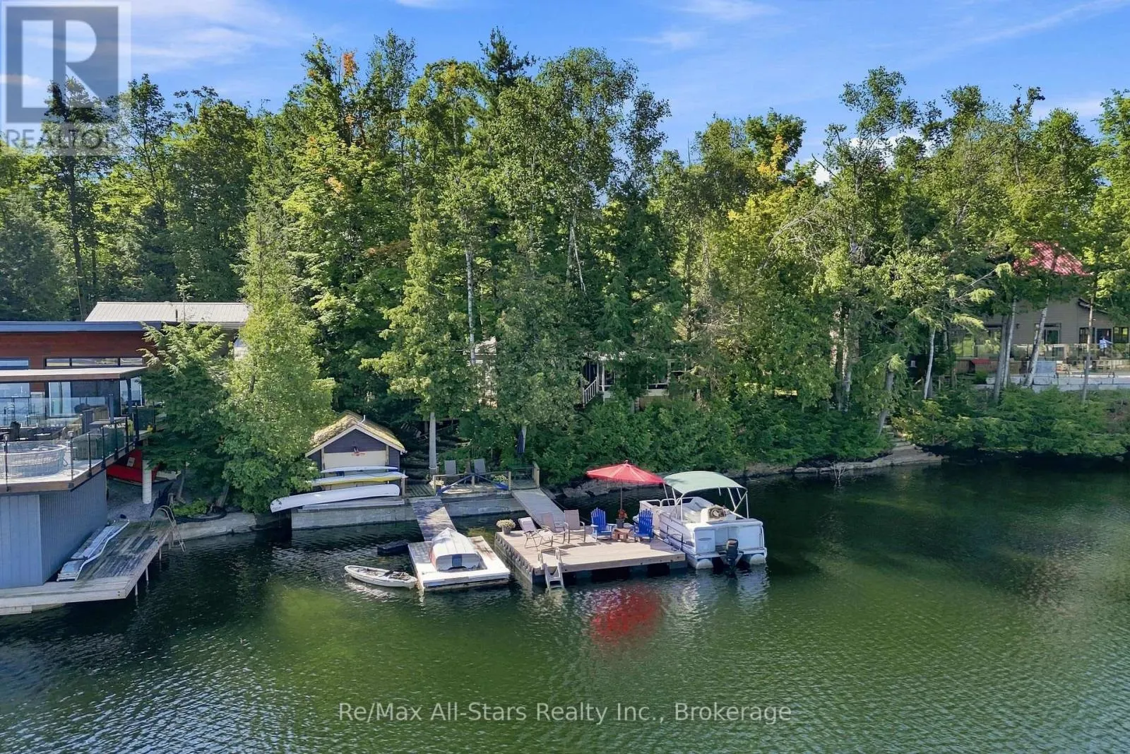 1561 CRYSTAL LAKE