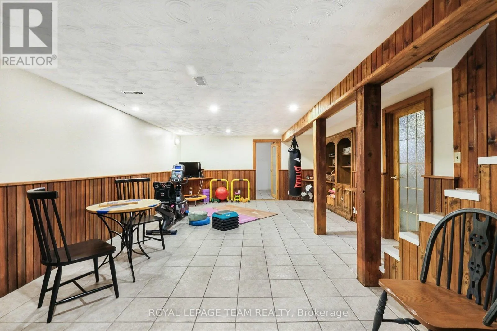 3041 BRIDGE STREET