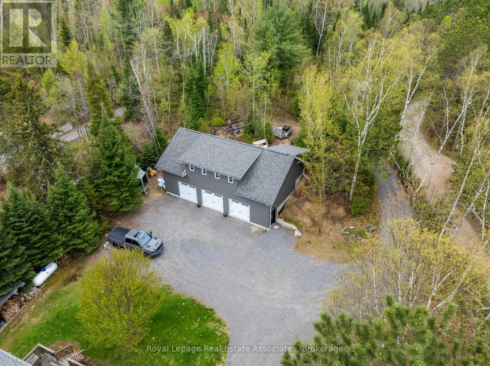 196 CIRCLE ROAD