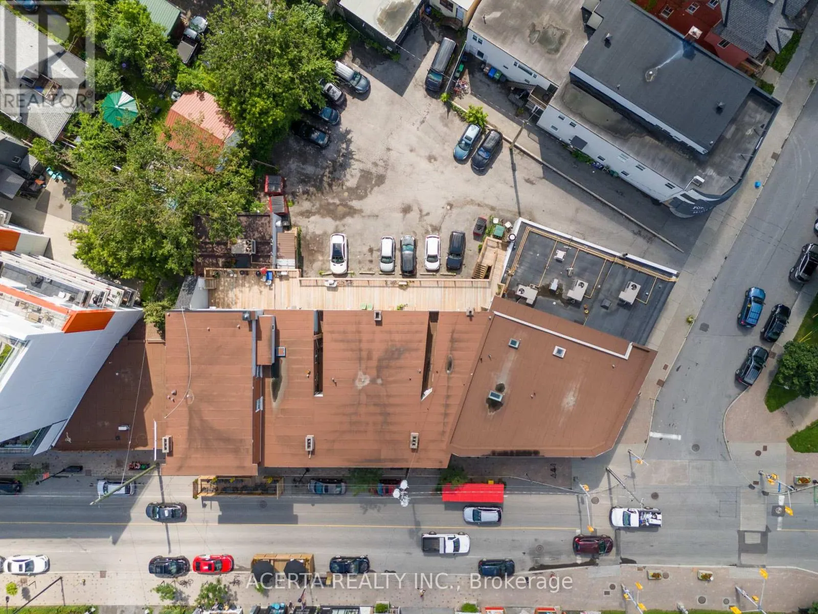 1008 WELLINGTON STREET W