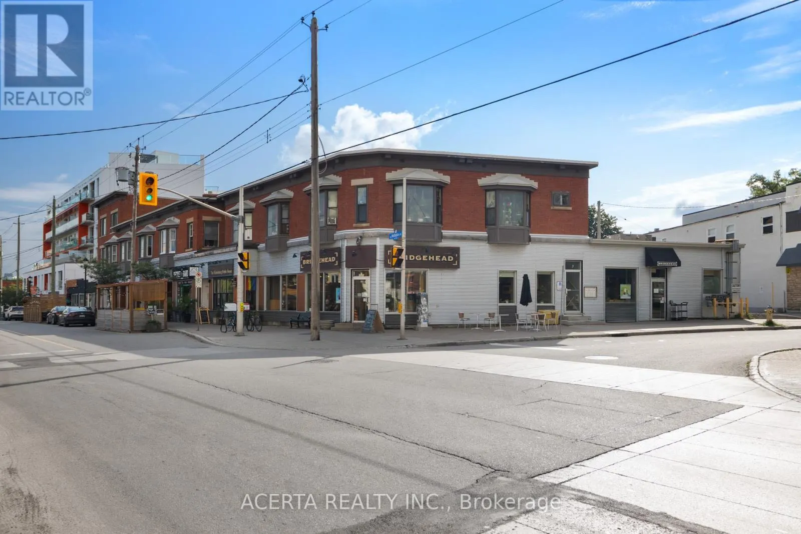 1008 WELLINGTON STREET W