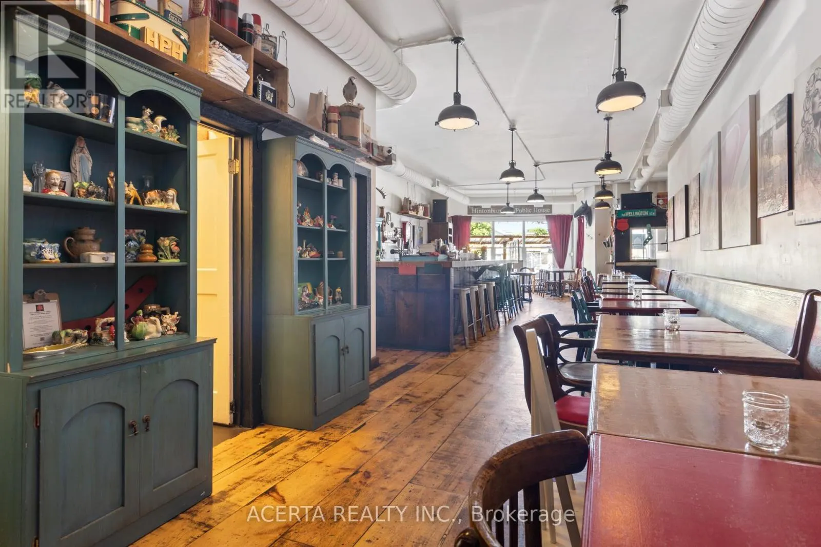 1008 WELLINGTON STREET W
