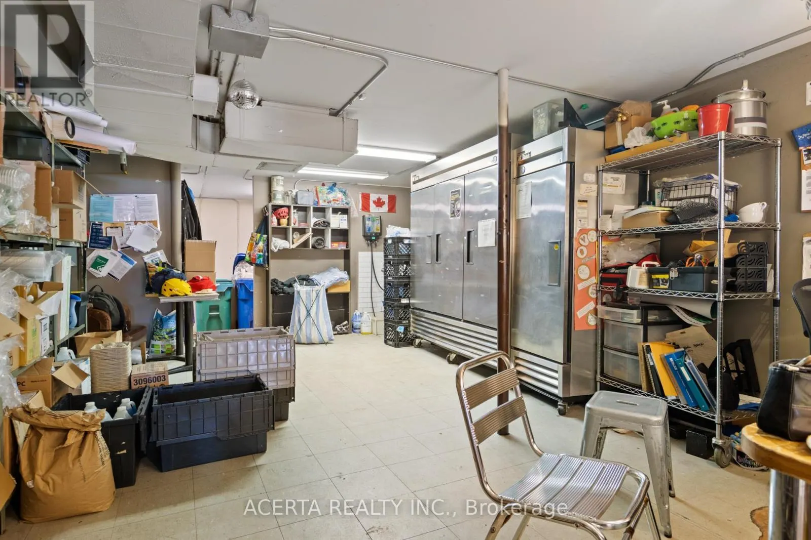 1008 WELLINGTON STREET W