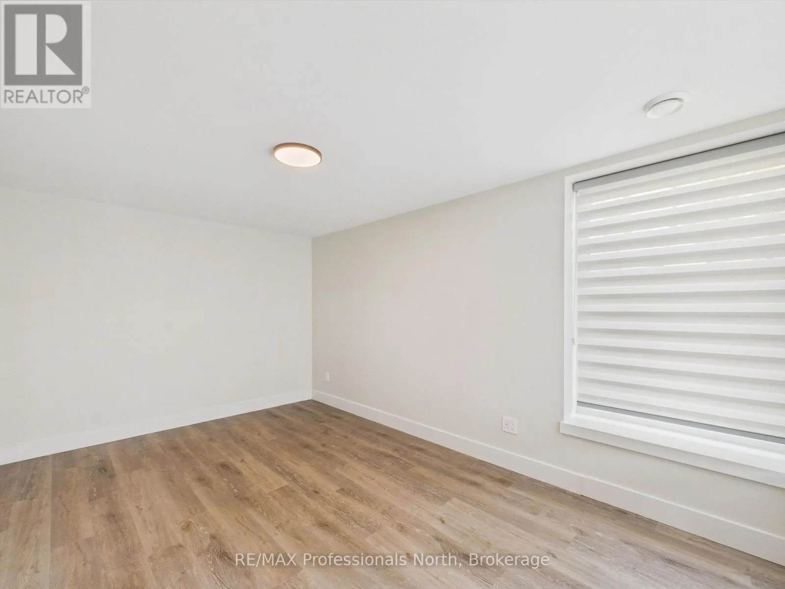 2-101 TREE TOPS LANE