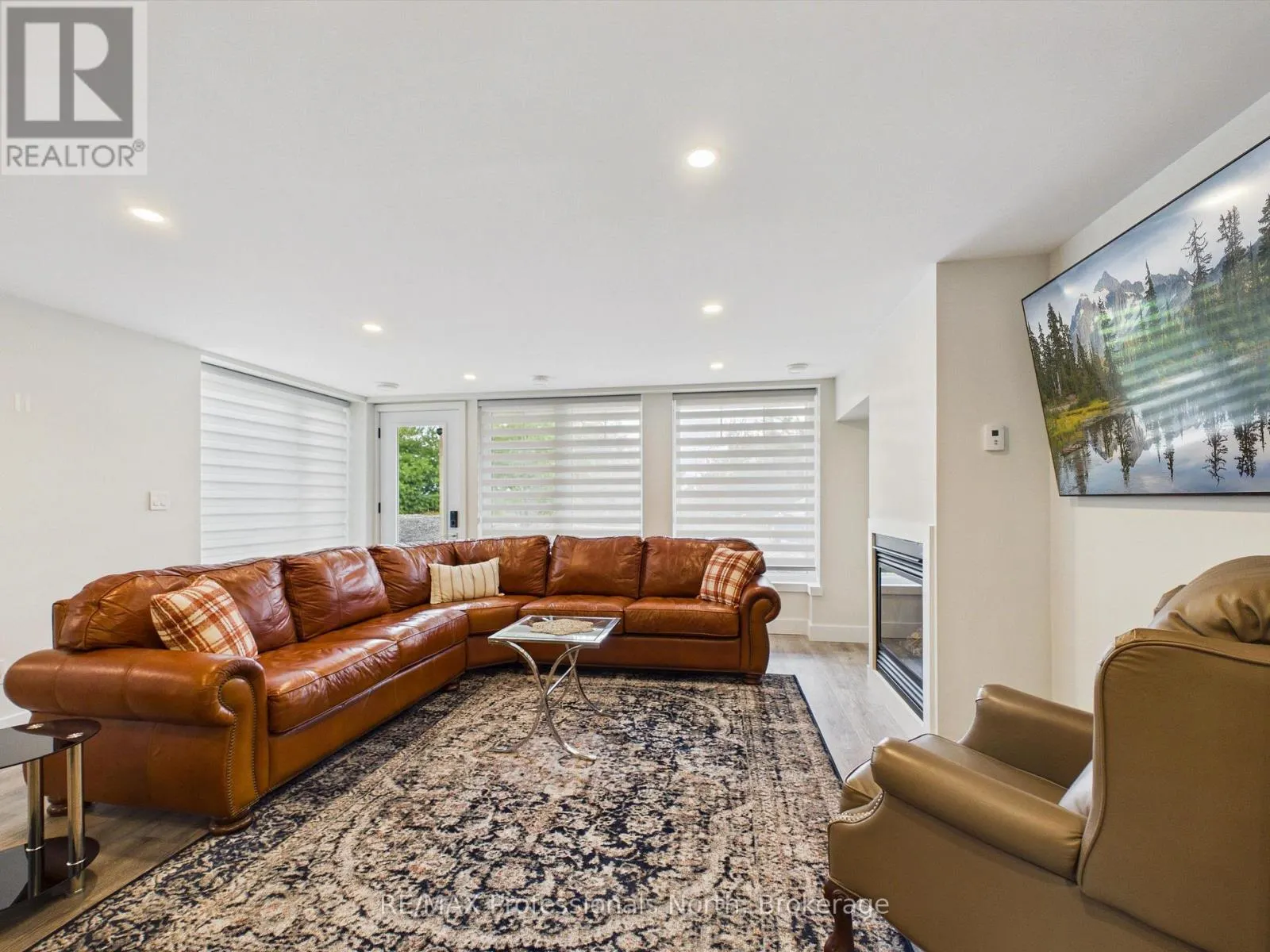 2-101 TREE TOPS LANE
