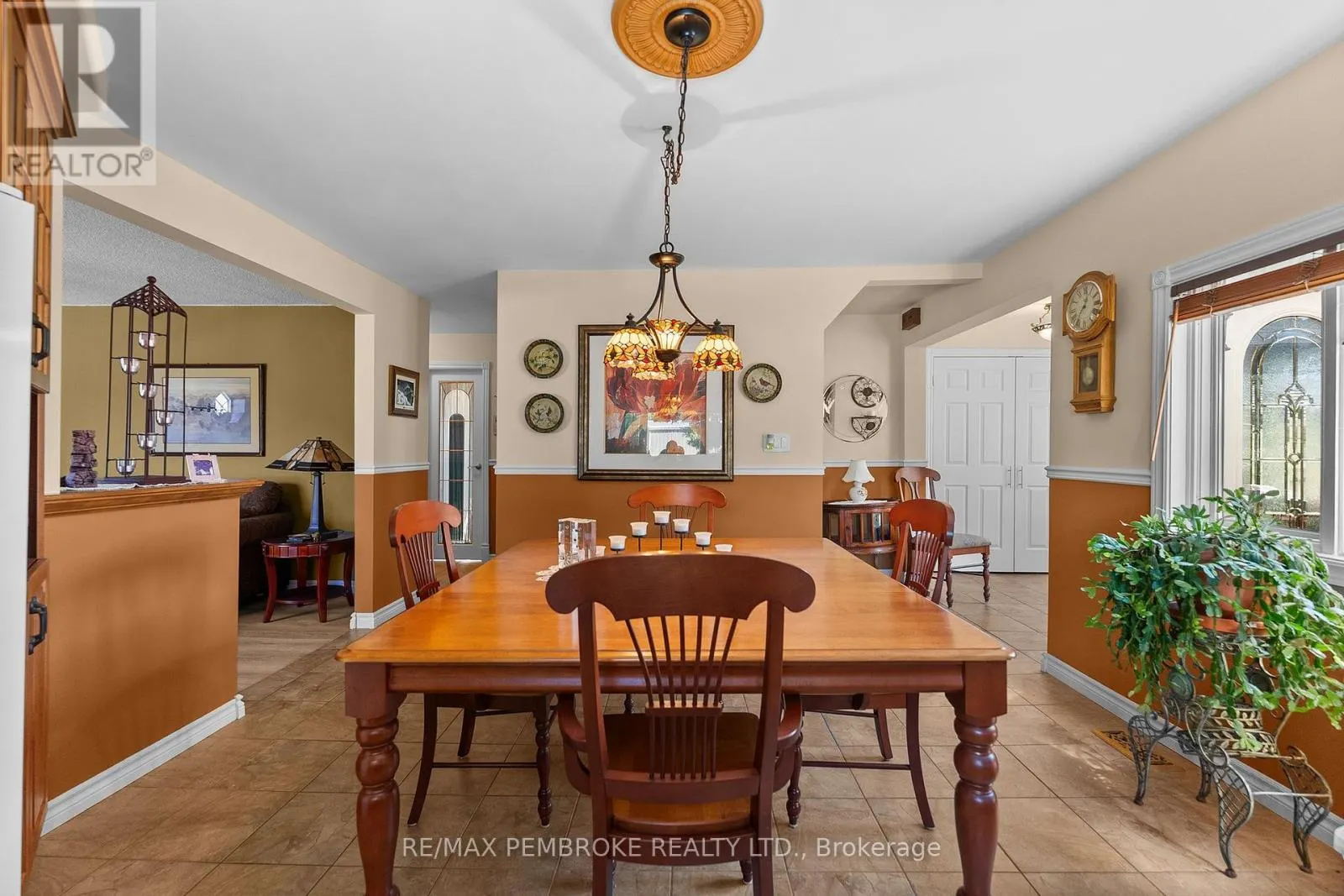 1315 BLAKELY CRESCENT W