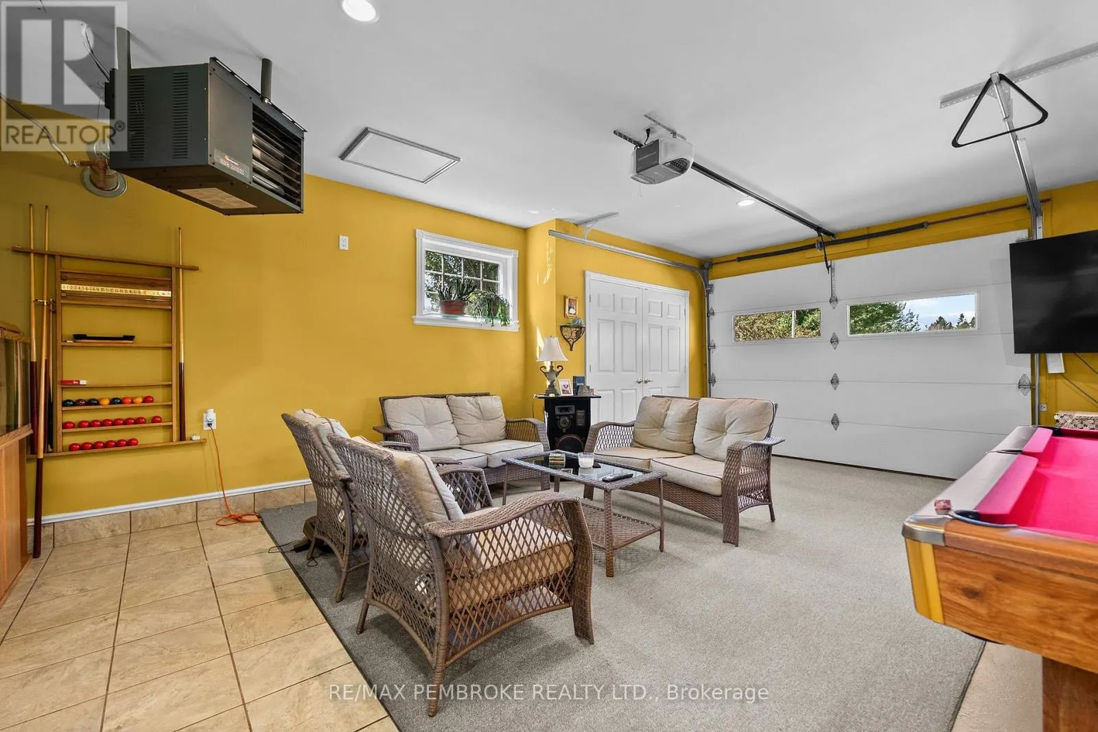 1315 BLAKELY CRESCENT W