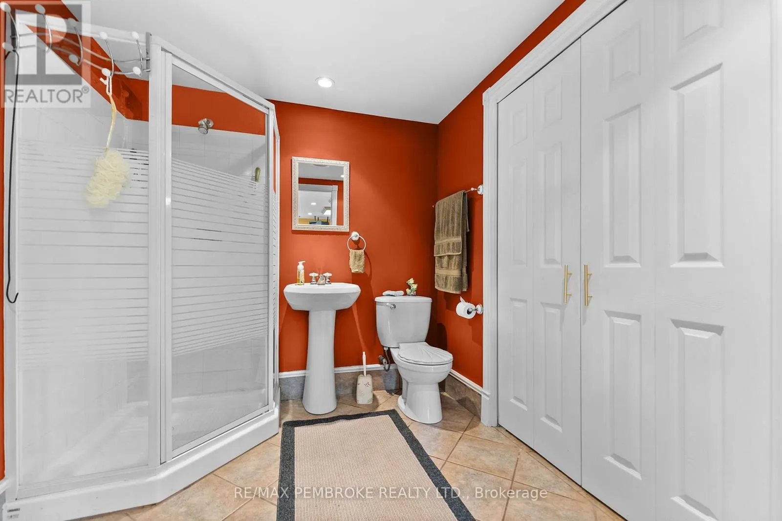 1315 BLAKELY CRESCENT W