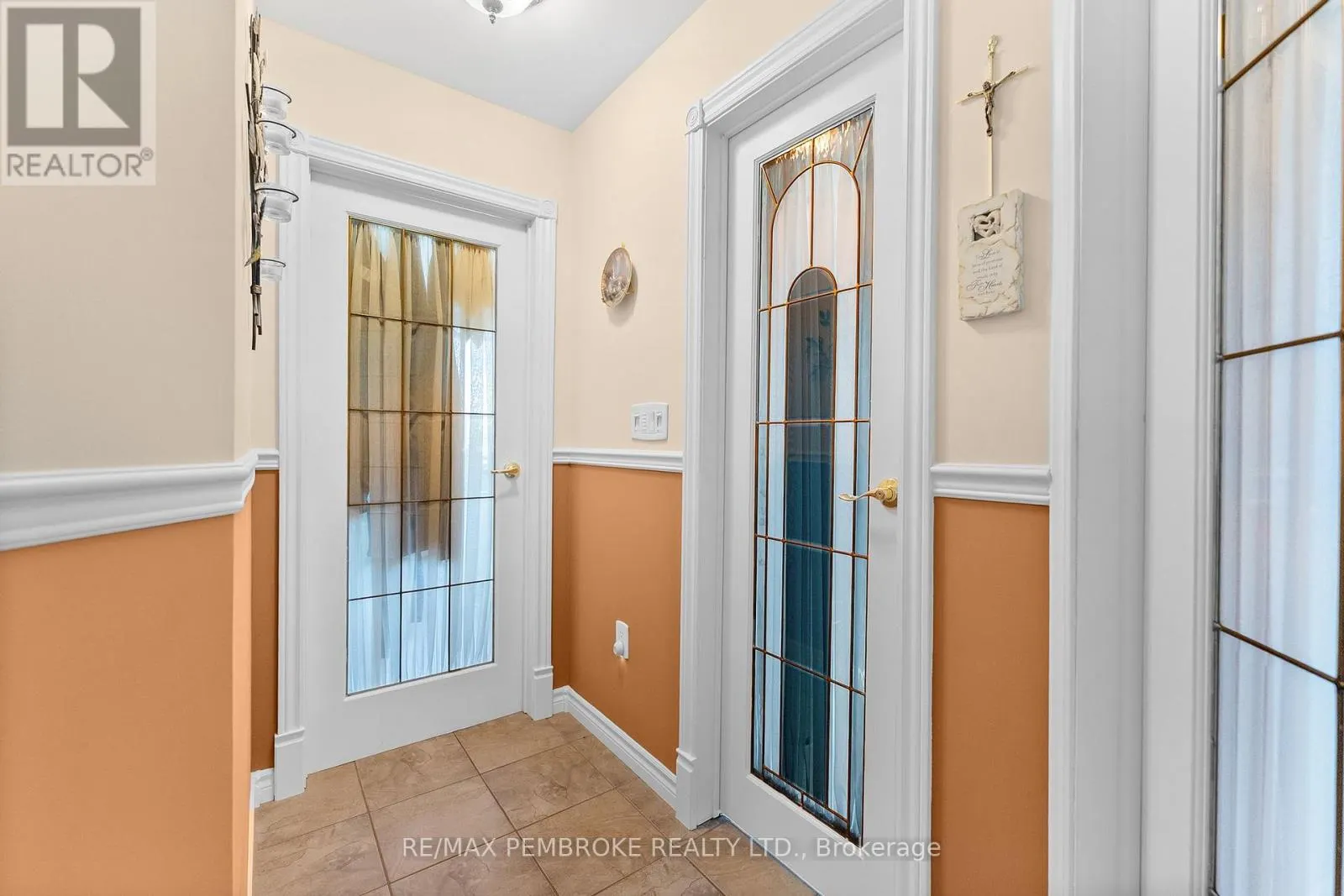 1315 BLAKELY CRESCENT W