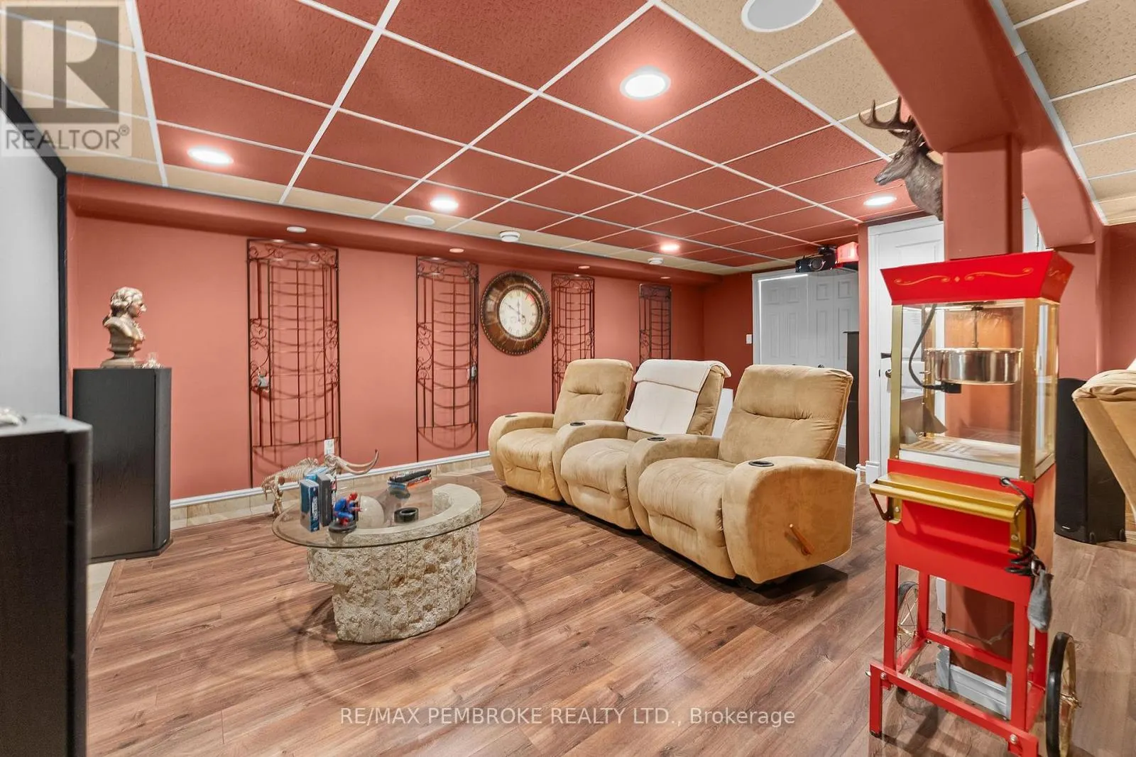 1315 BLAKELY CRESCENT W
