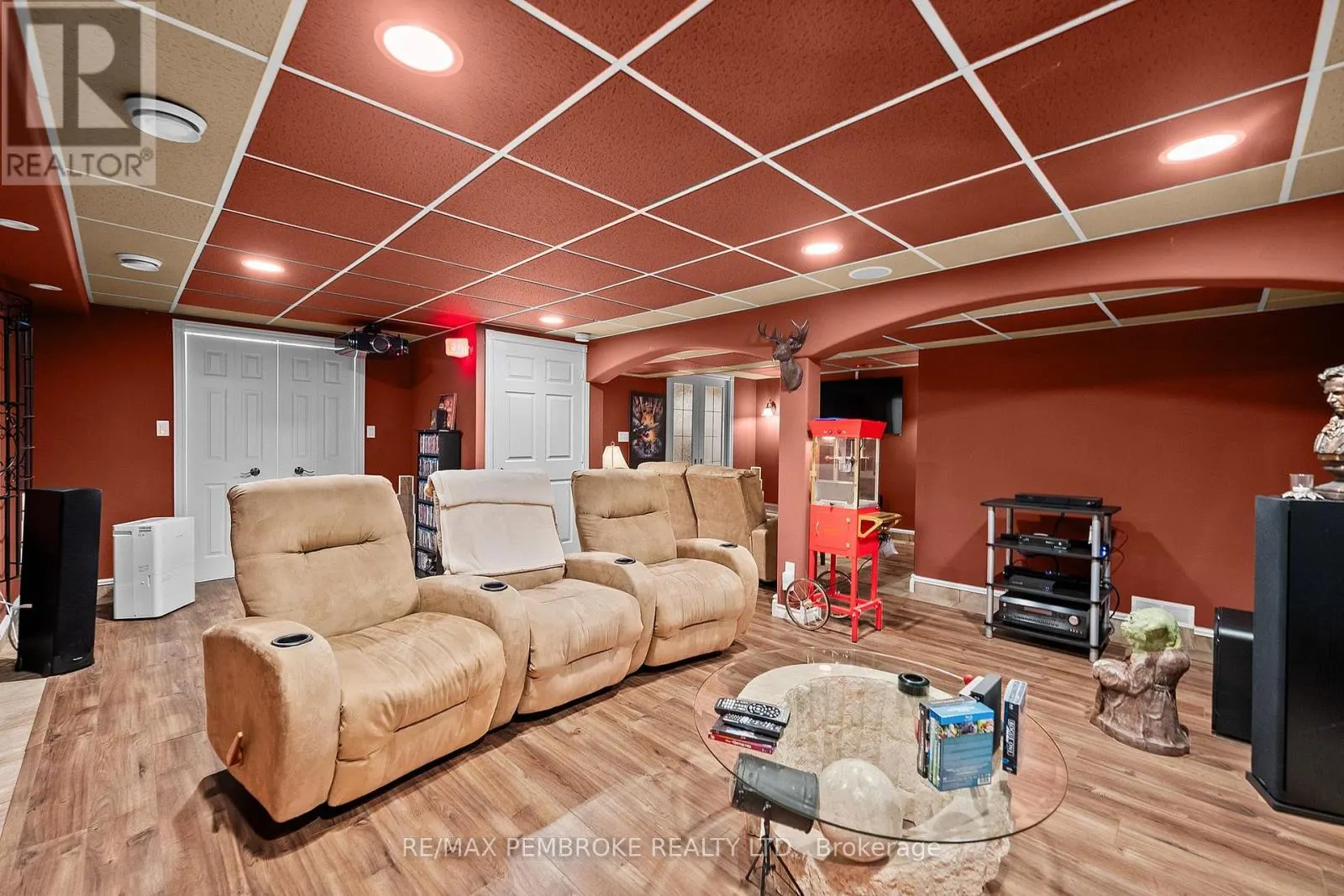 1315 BLAKELY CRESCENT W