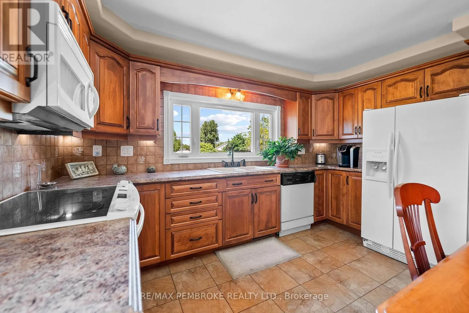 1315 BLAKELY CRESCENT W