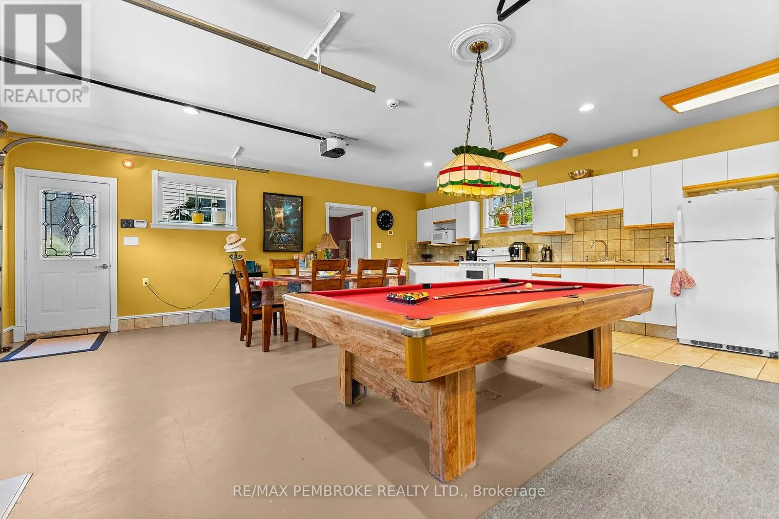 1315 BLAKELY CRESCENT W