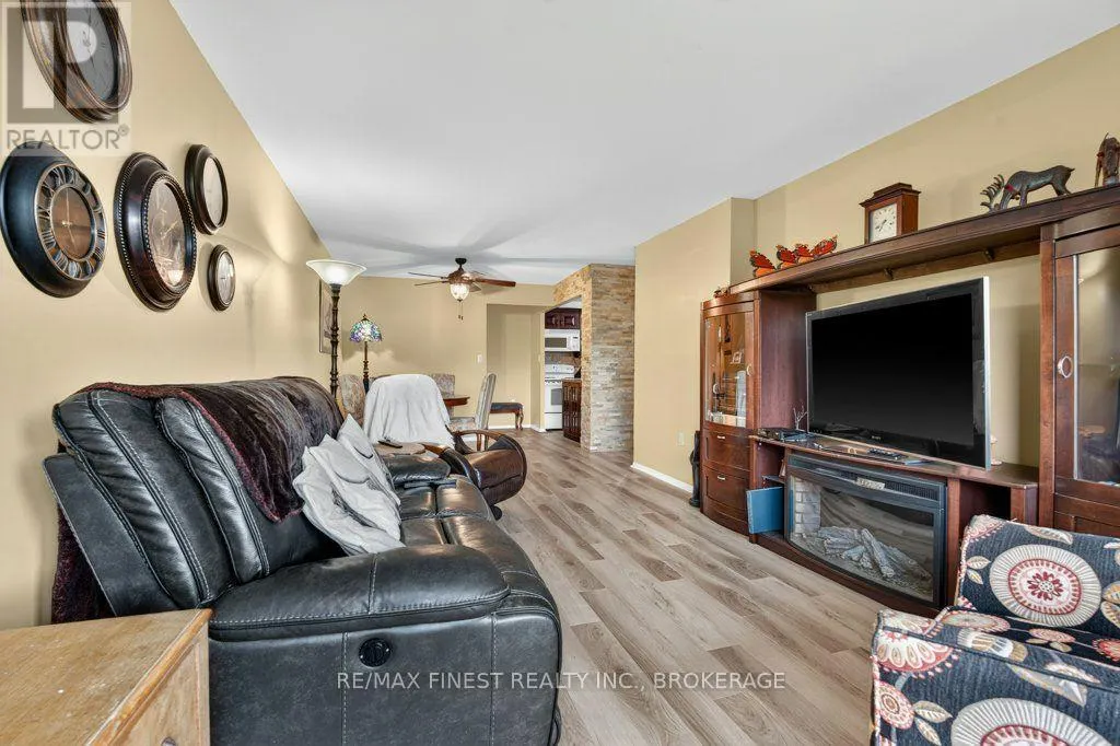 307 - 120 BARRETT COURT #307