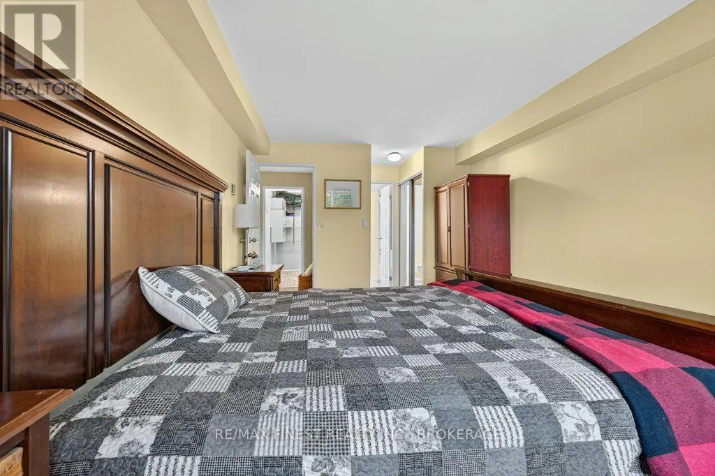 307 - 120 BARRETT COURT #307