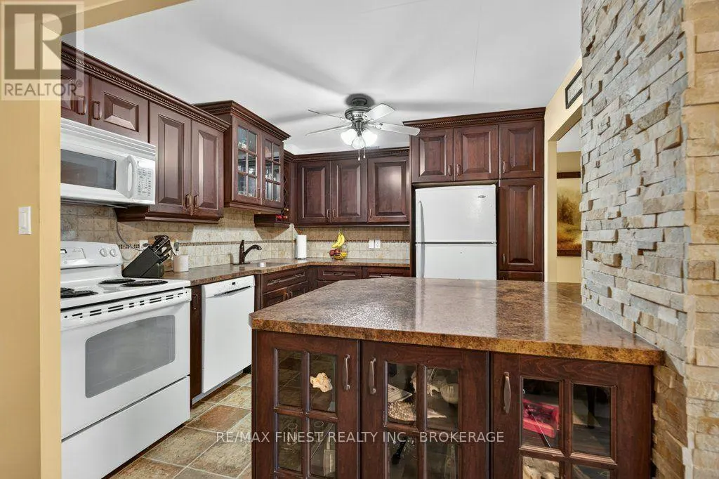 307 - 120 BARRETT COURT #307