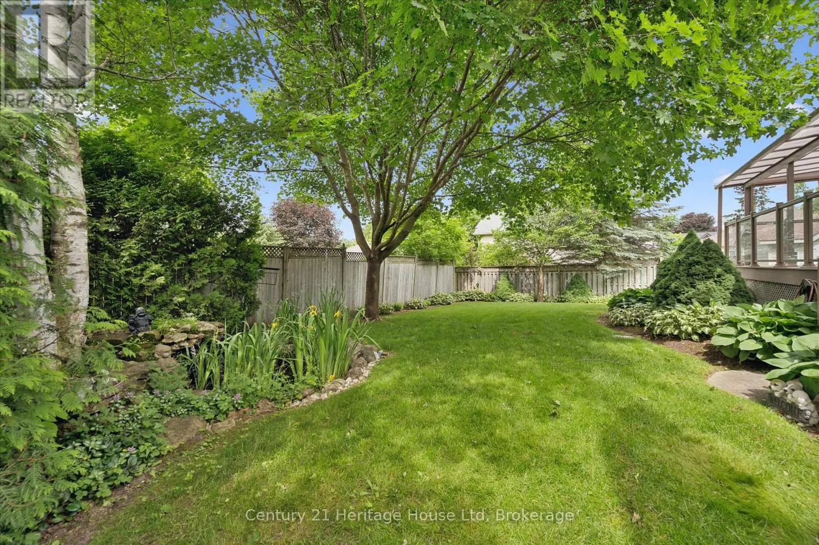 545 ATHOL STREET