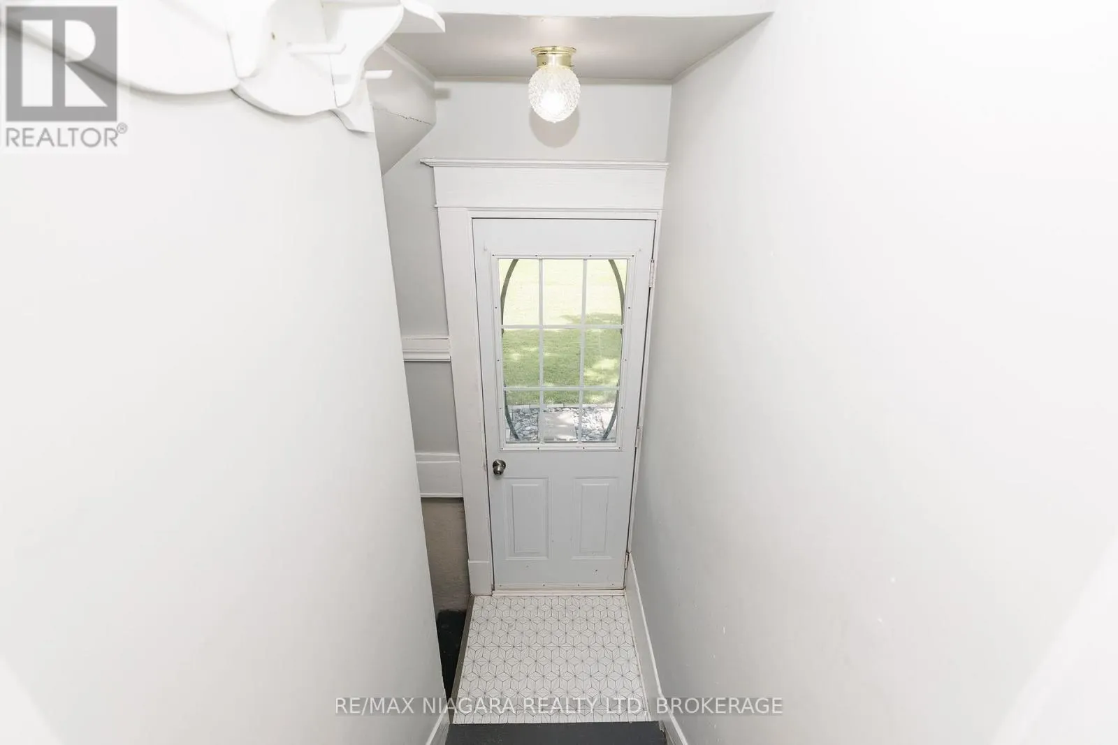 164 KENT STREET