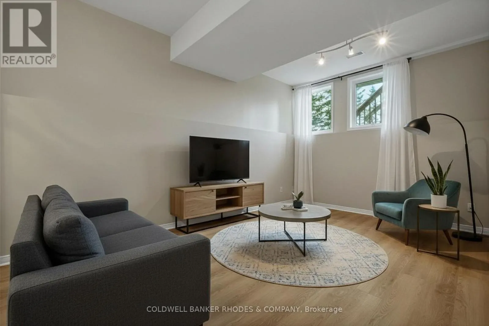 157 GLADEVIEW PRIVATE