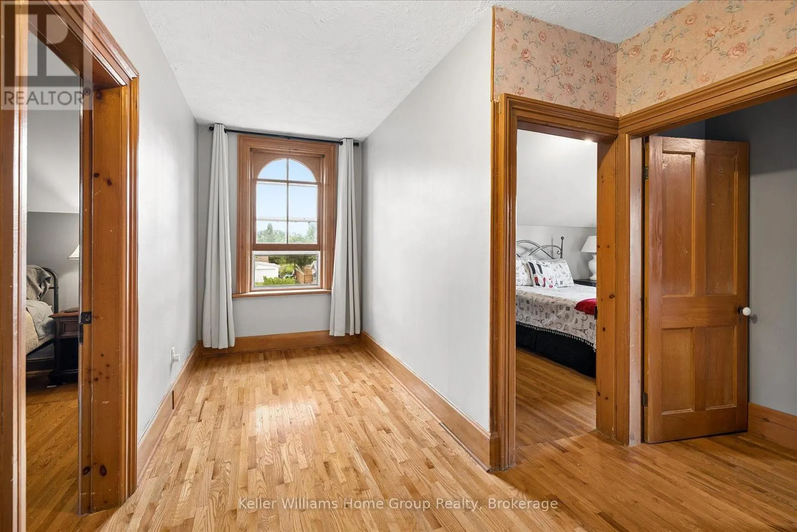 339 GARAFRAXA STREET E