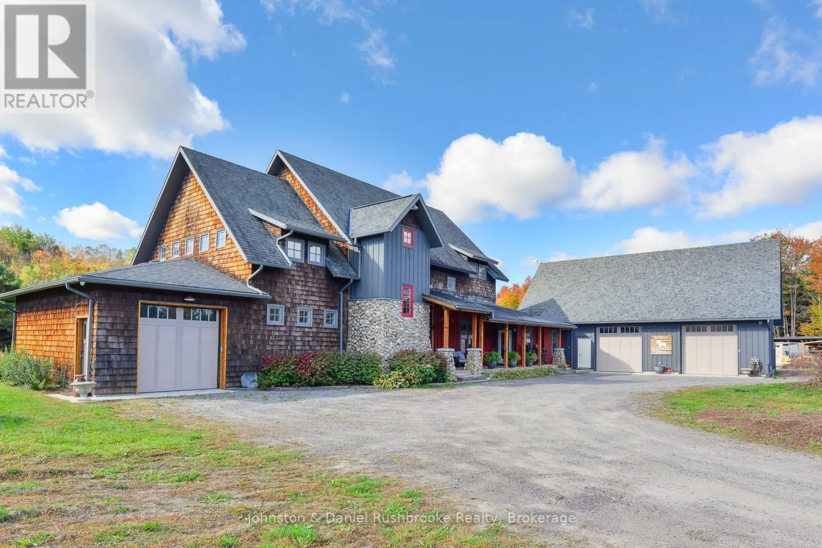 1422 MUSKOKA RD 118 ROAD W