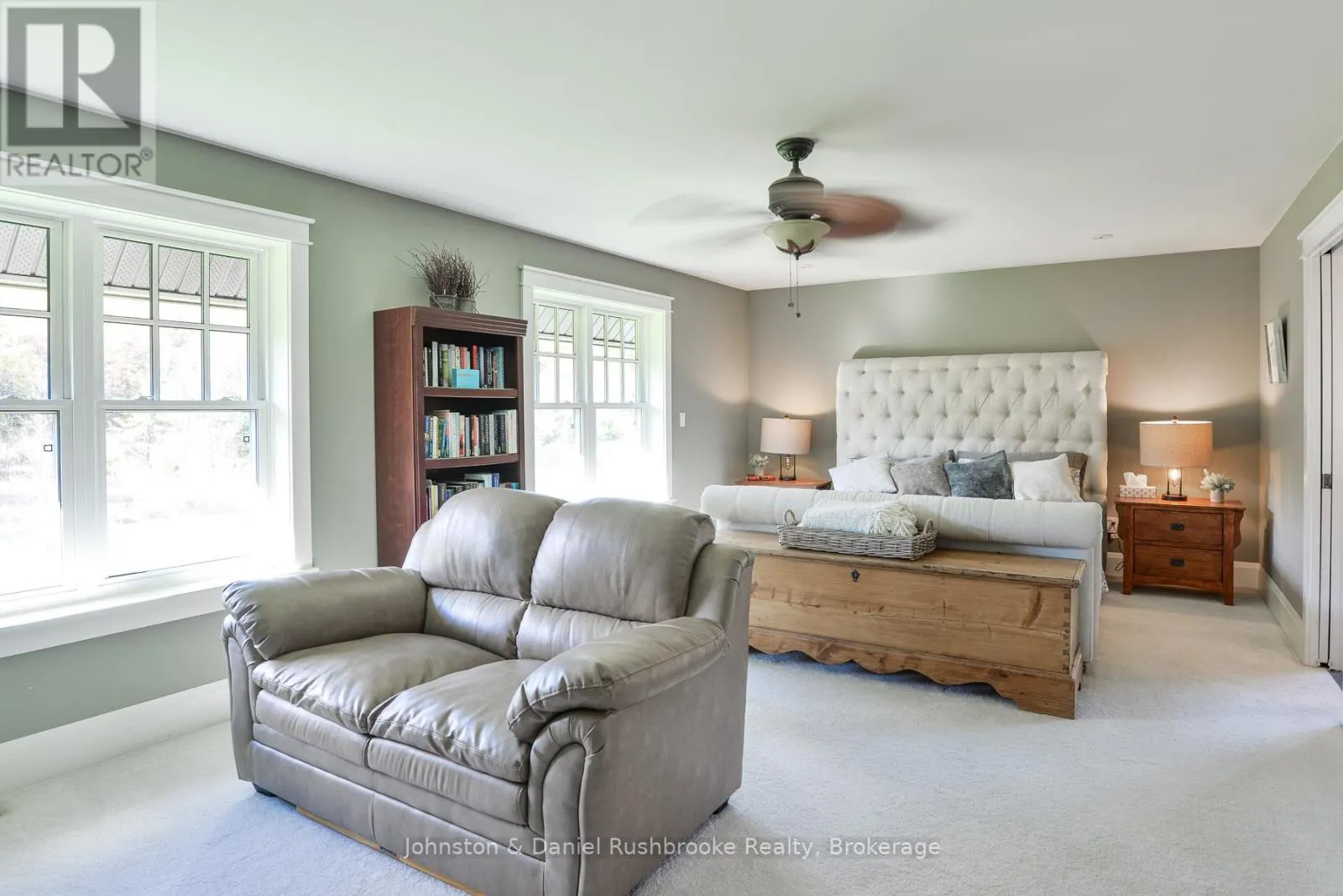 1422 MUSKOKA RD 118 ROAD W