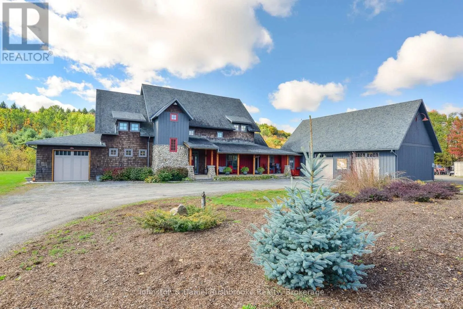 1422 MUSKOKA RD 118 ROAD W