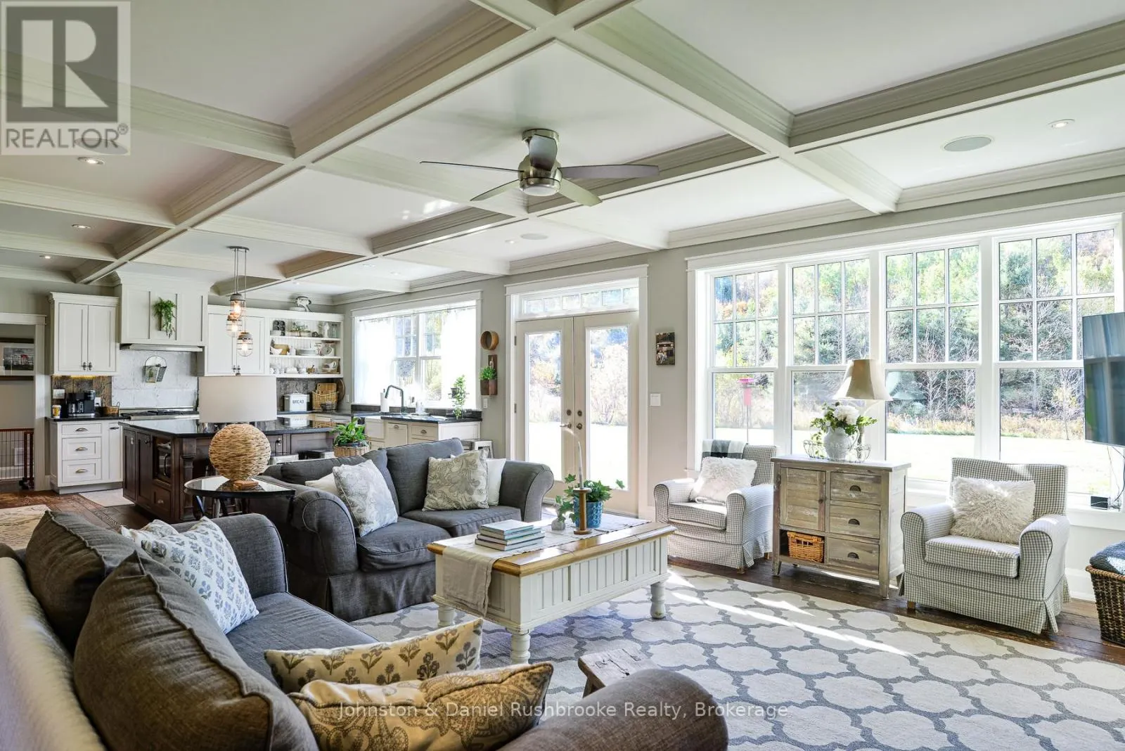 1422 MUSKOKA RD 118 ROAD W