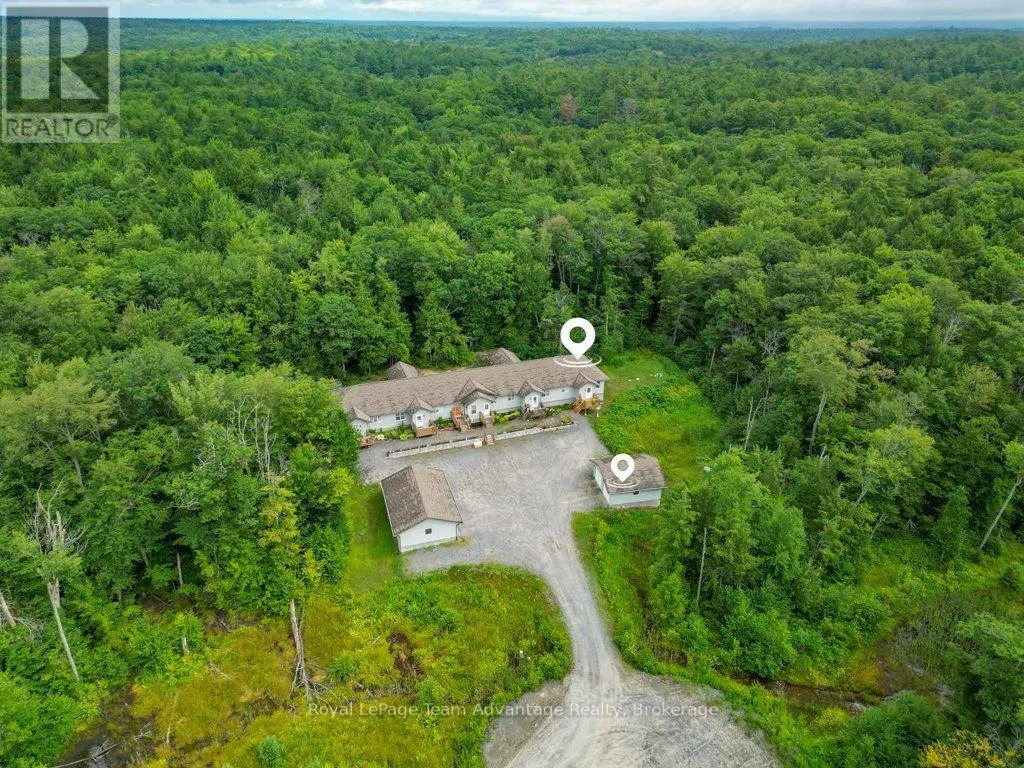 5 - 45 SEGUIN PLACE #5