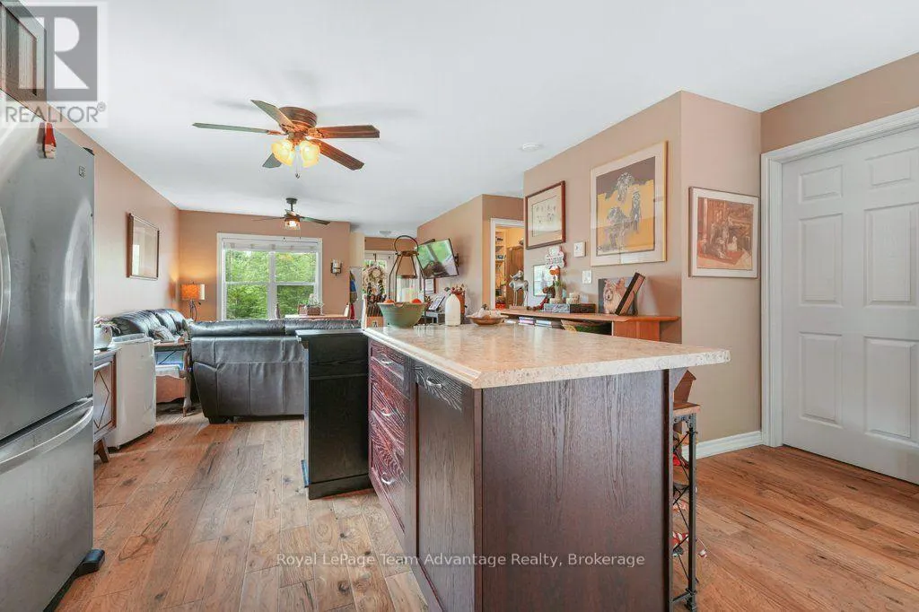 5 - 45 SEGUIN PLACE #5