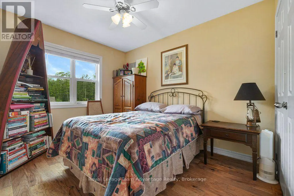 5 - 45 SEGUIN PLACE #5