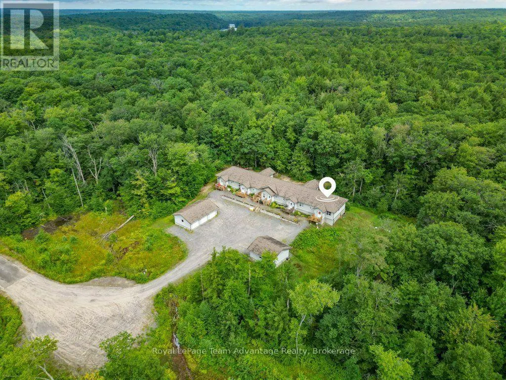 5 - 45 SEGUIN PLACE #5