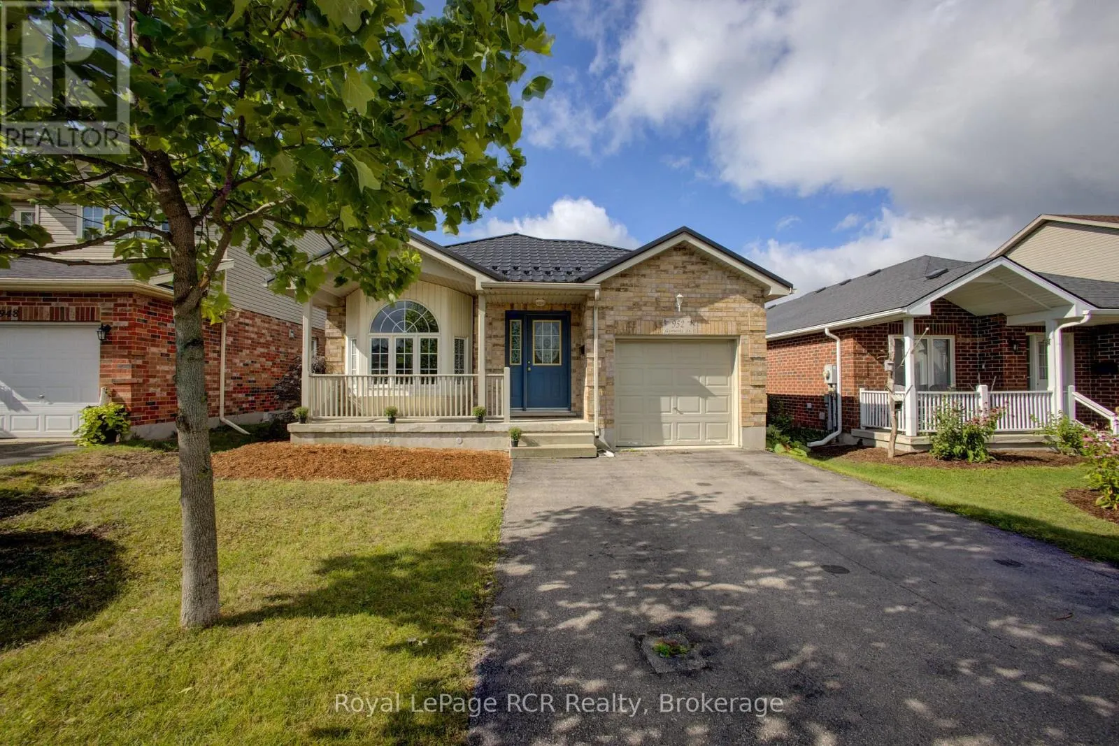 952 GZOWSKI STREET