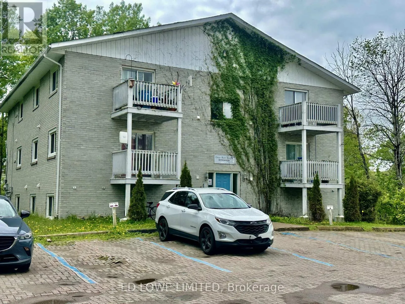 25 KITCHEN ROAD S