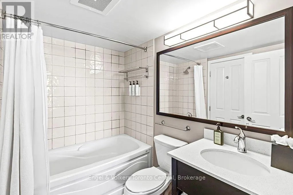 251 - 156 JOZO WEIDER BOULEVARD #251
