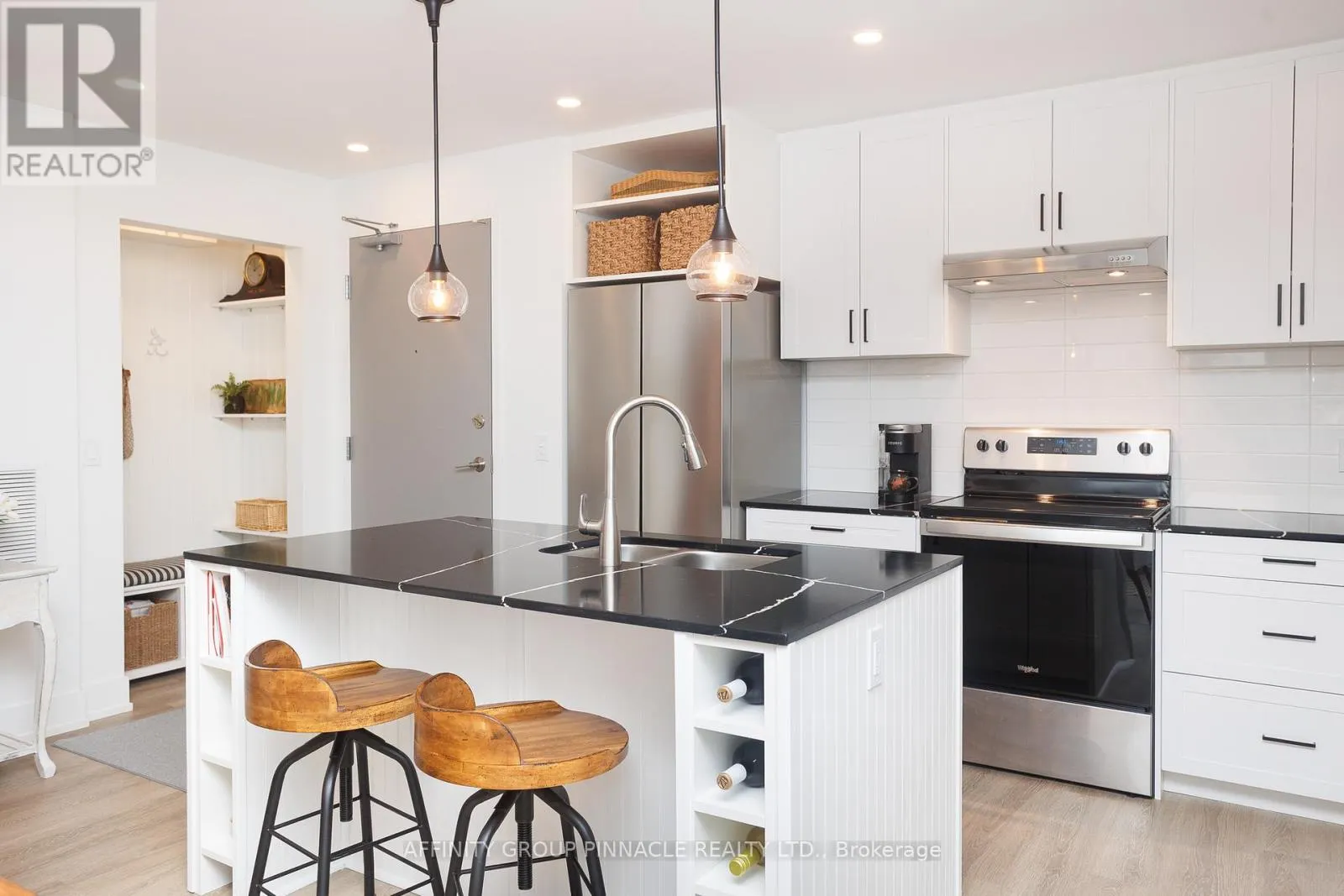 302 - 19 A WEST STREET N #302