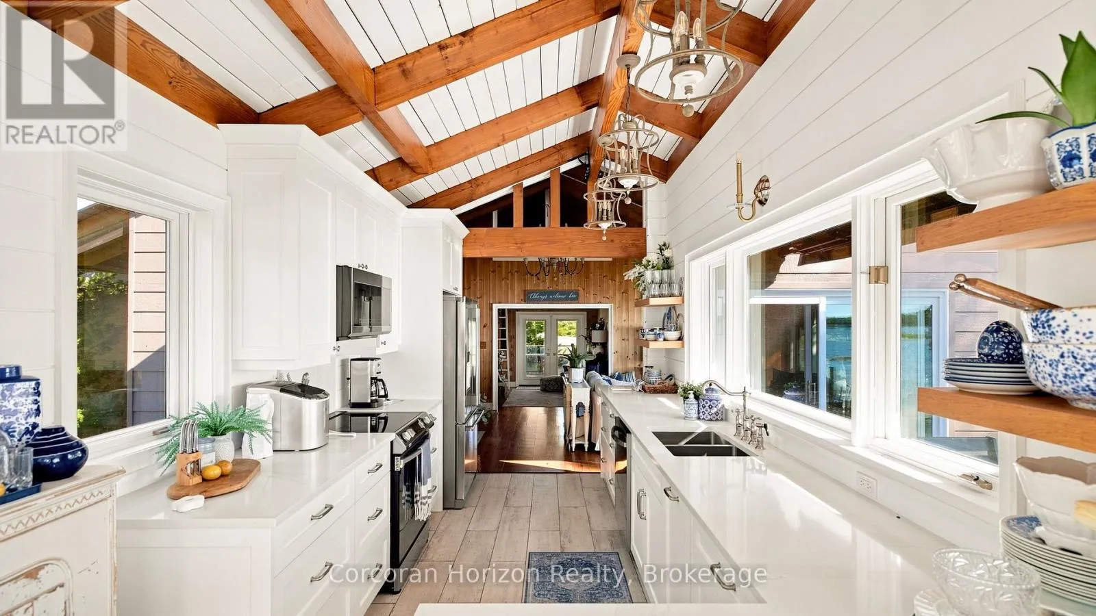 4476 ISLAND 1040/LITTLE BEAUSOLEIL ISLAND