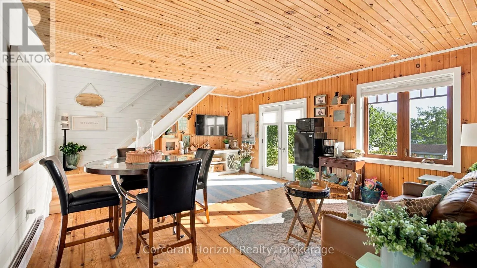 4476 ISLAND 1040/LITTLE BEAUSOLEIL ISLAND
