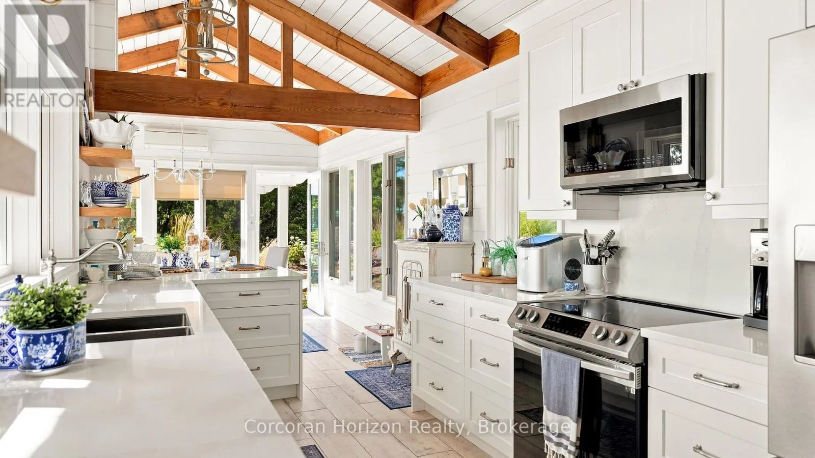 4476 ISLAND 1040/LITTLE BEAUSOLEIL ISLAND