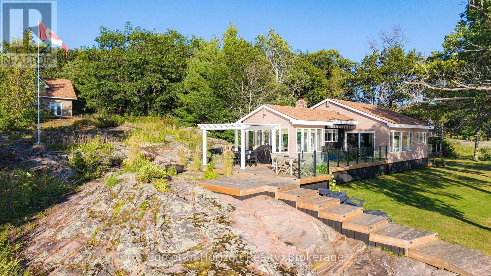 4476 ISLAND 1040/LITTLE BEAUSOLEIL ISLAND