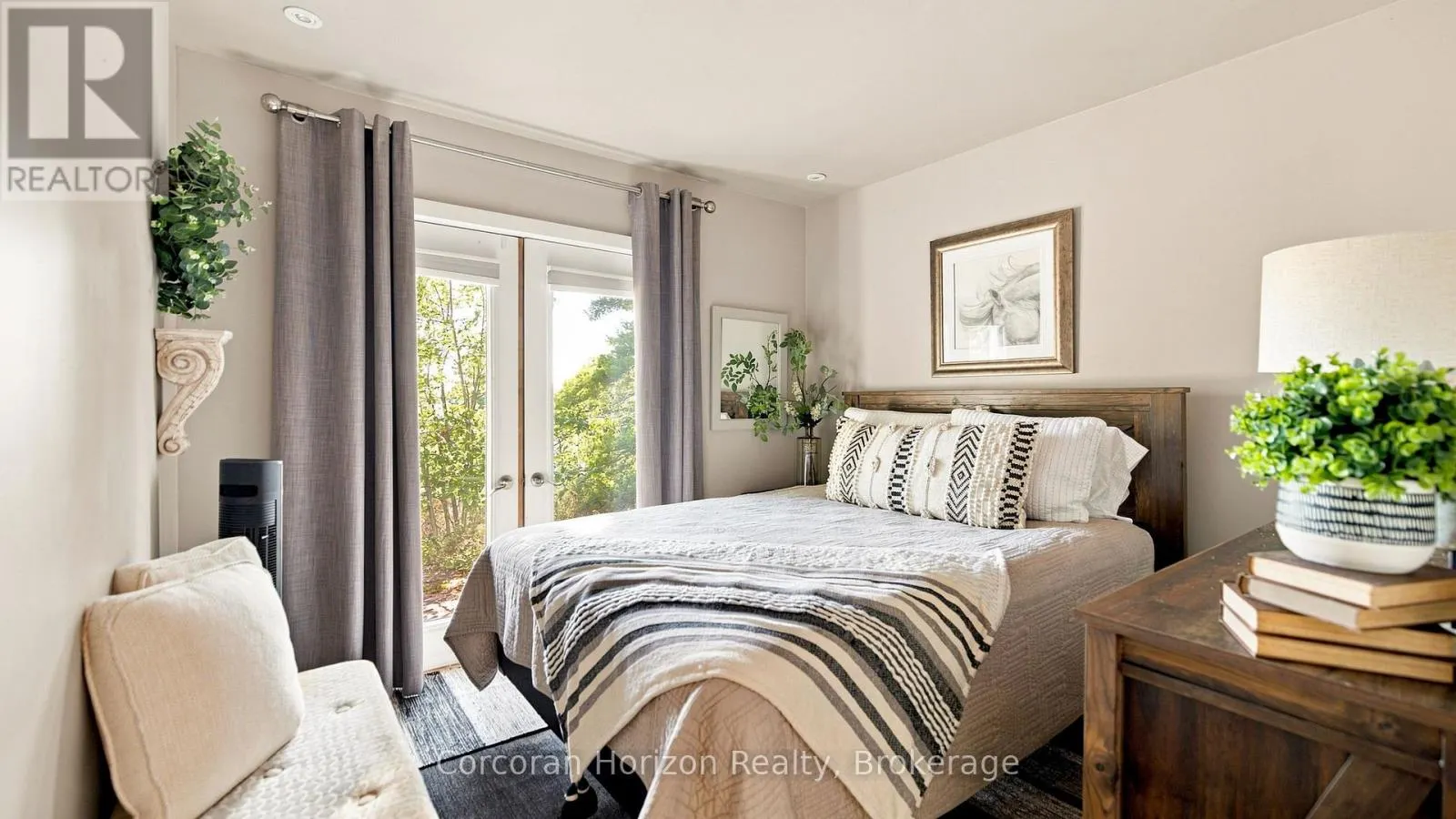 4476 ISLAND 1040/LITTLE BEAUSOLEIL ISLAND
