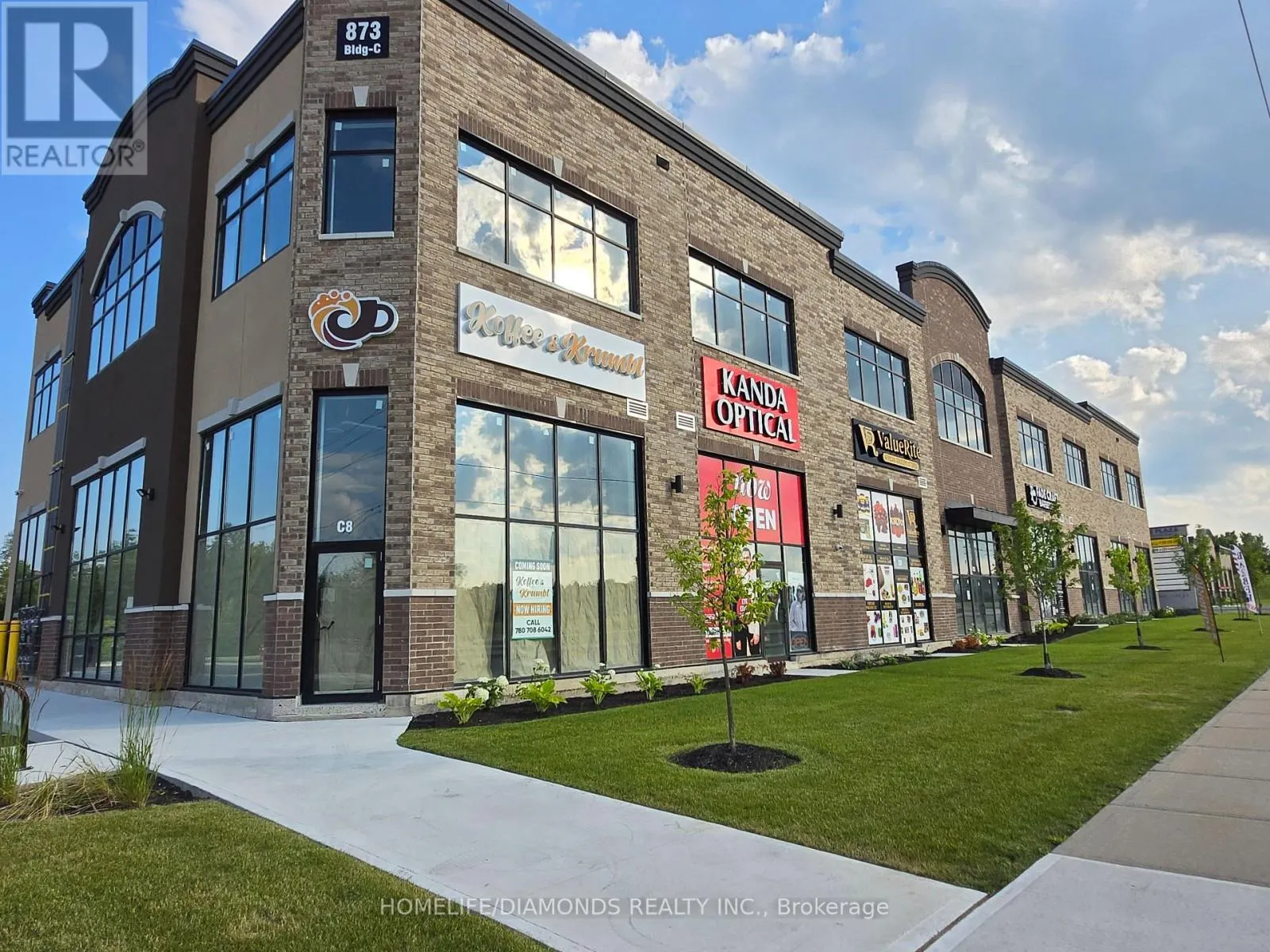 C5 (MAIN) - 873 FAIRWAY ROAD N