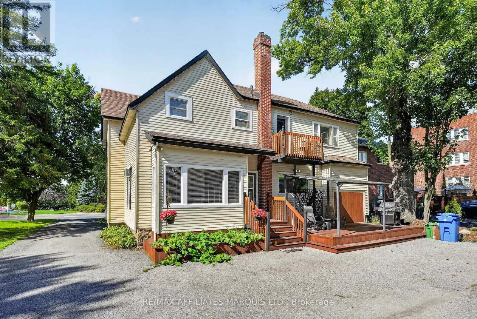 220 SECOND STREET W