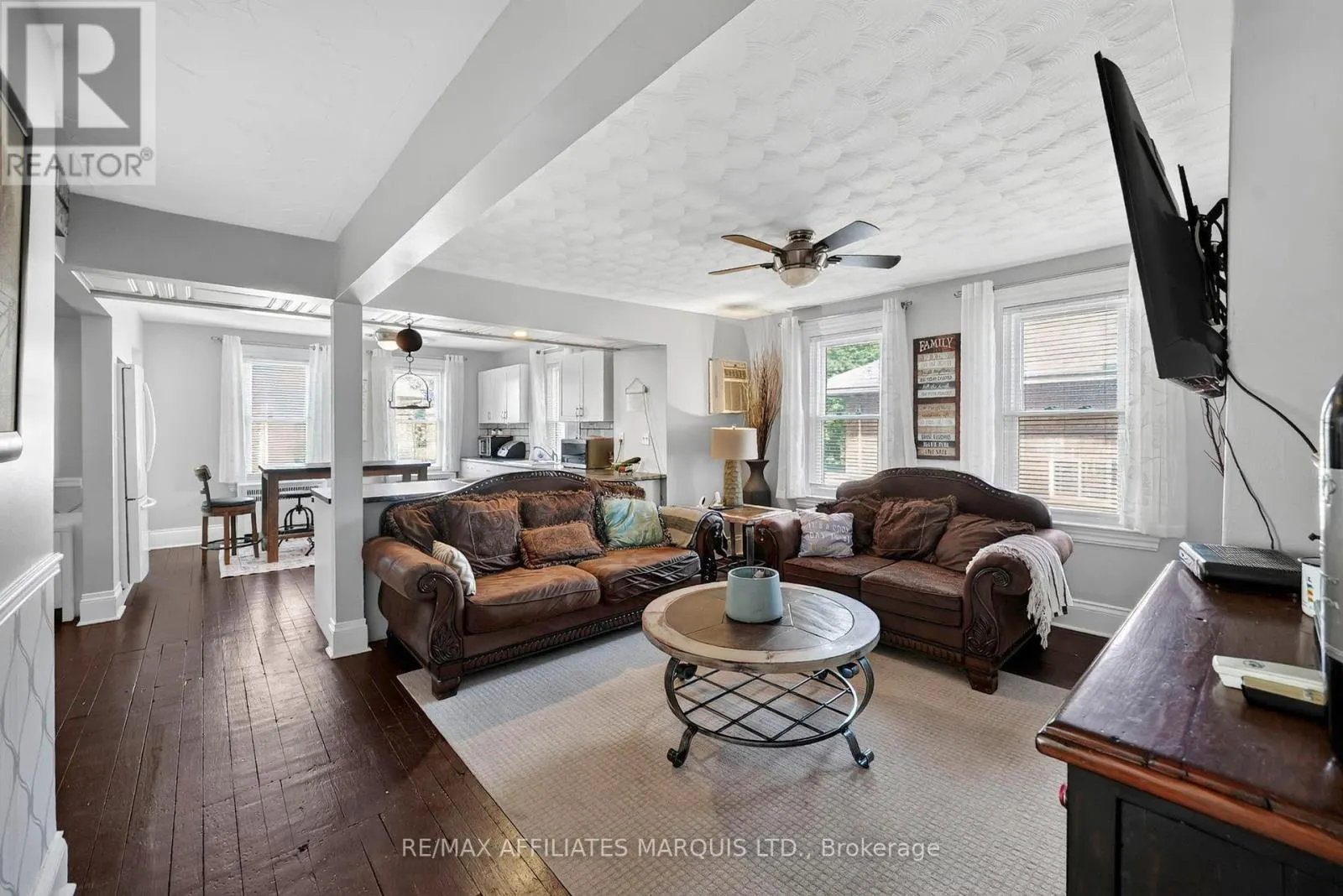 220 SECOND STREET W