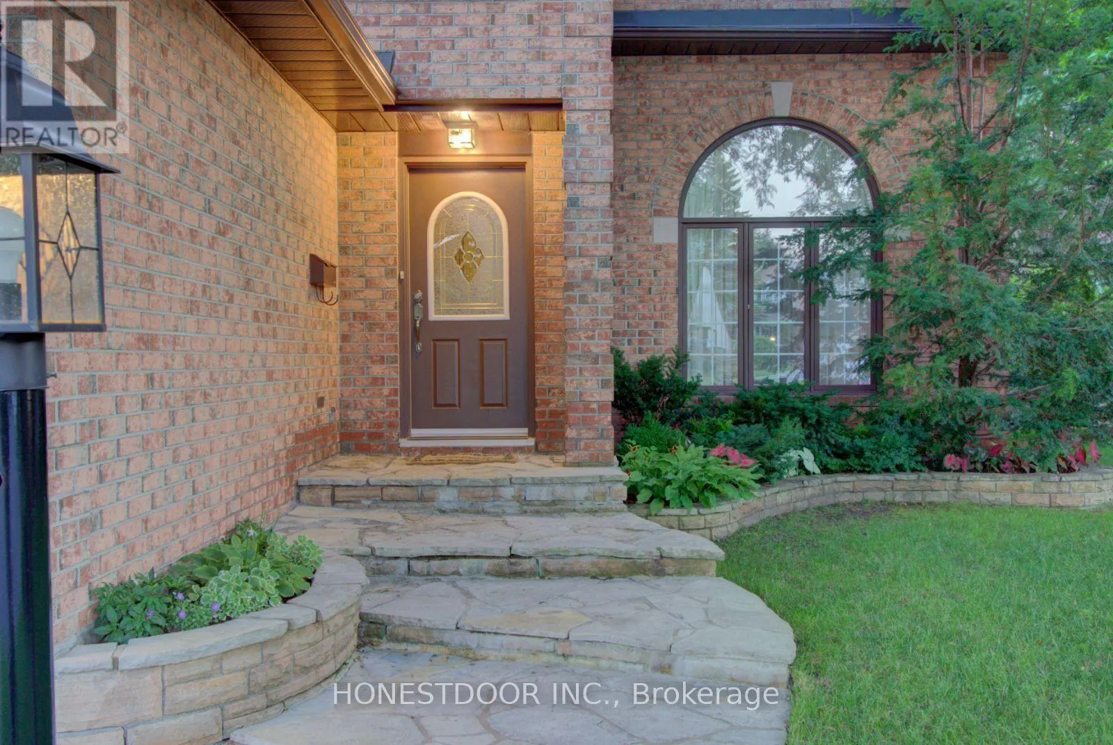 34 LONG GATE COURT
