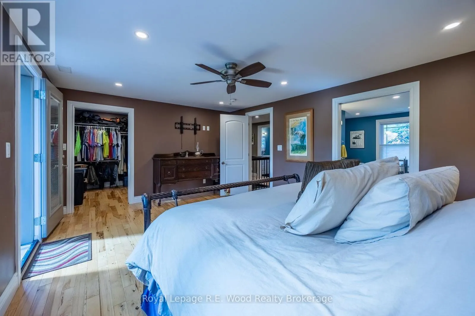 51 PARKWOOD DRIVE