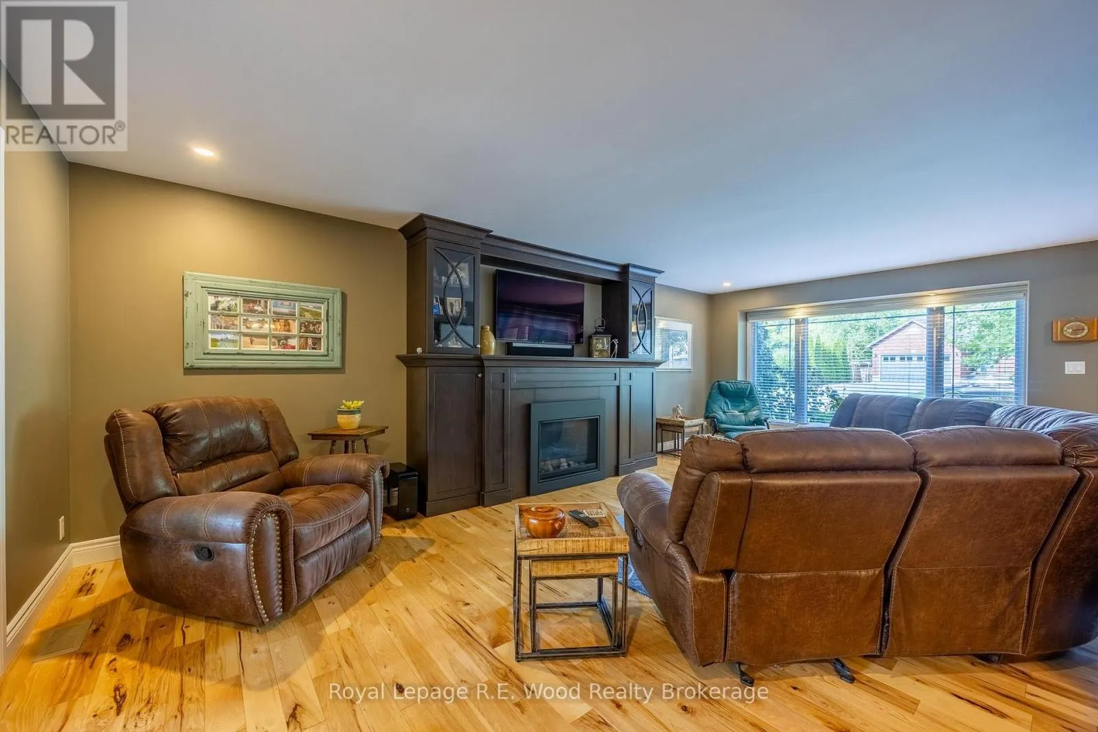 51 PARKWOOD DRIVE