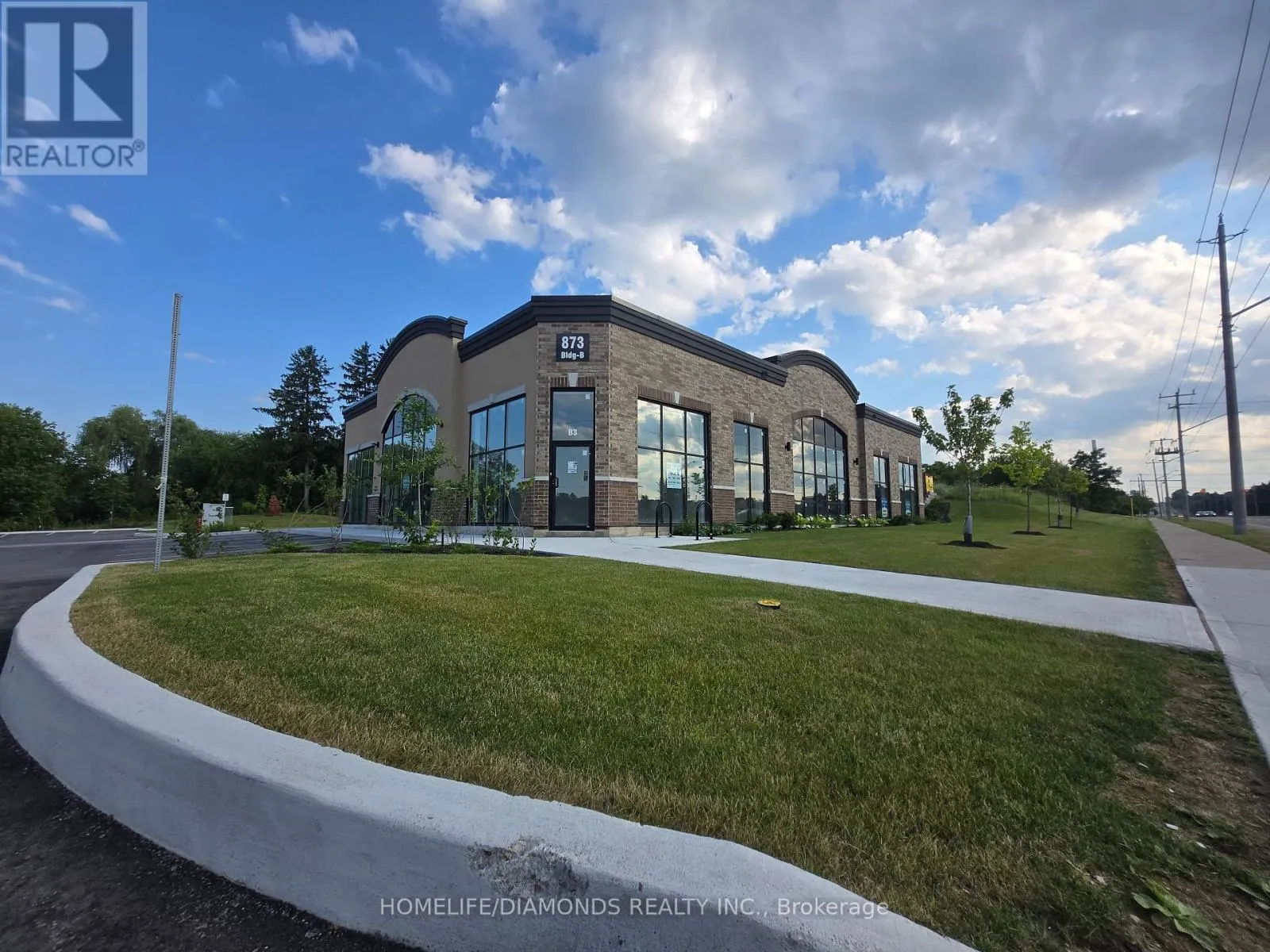 C10-202 (SECOND) - 873 FAIRWAY ROAD N